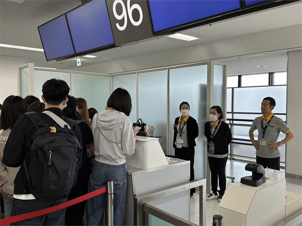 獨家／旅客困成田機場1小時才被告知班機取消怒轟「被丟包」　虎航回應了