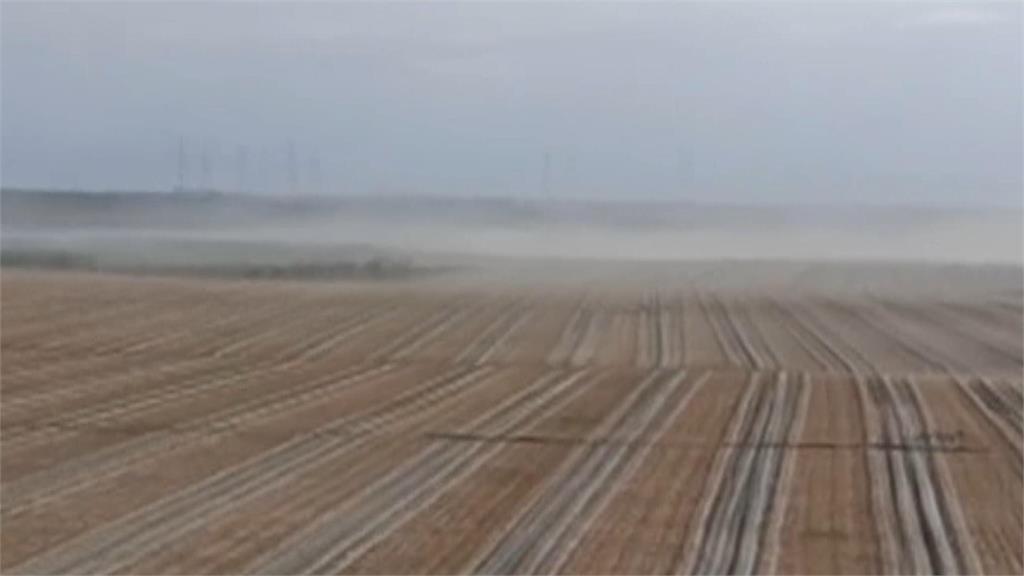 雲林崙背、二崙「滾滾沙河」 濁水溪嚴重揚塵吃飯配沙!