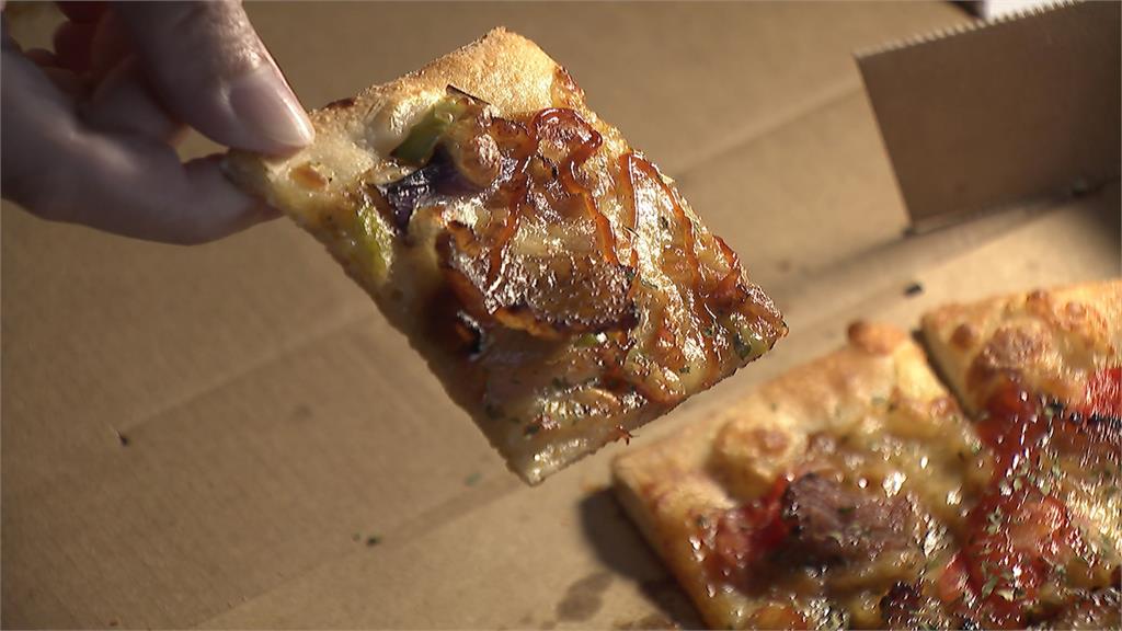 披薩雙雄再開戰!必勝客「人事異動」公告 達美樂分享「家有喜事」