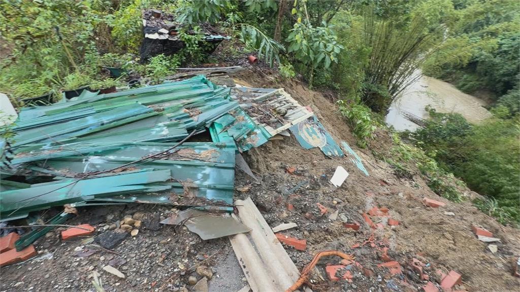 連日大雨掏空三合院老屋地基！　屋主連夜搬走不敢住