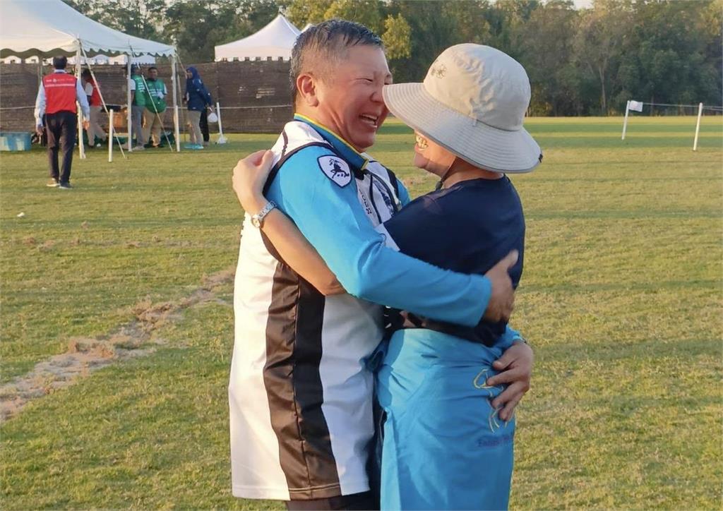 馬術(影)／台灣史上首人完賽！鍾國華征戰「耐力賽」跑120公里！親友團飛泰加油