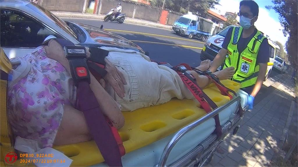 南投老婦疑熱衰竭倒臥路旁 醫院院長路過挺身救人