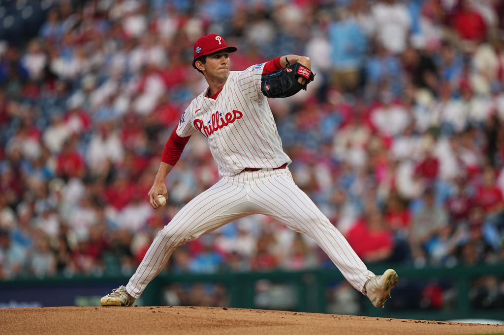 MLB(影)／熱血家人應援炸裂全場！費城人大物培因特初登板狂飆8K霸氣奪勝