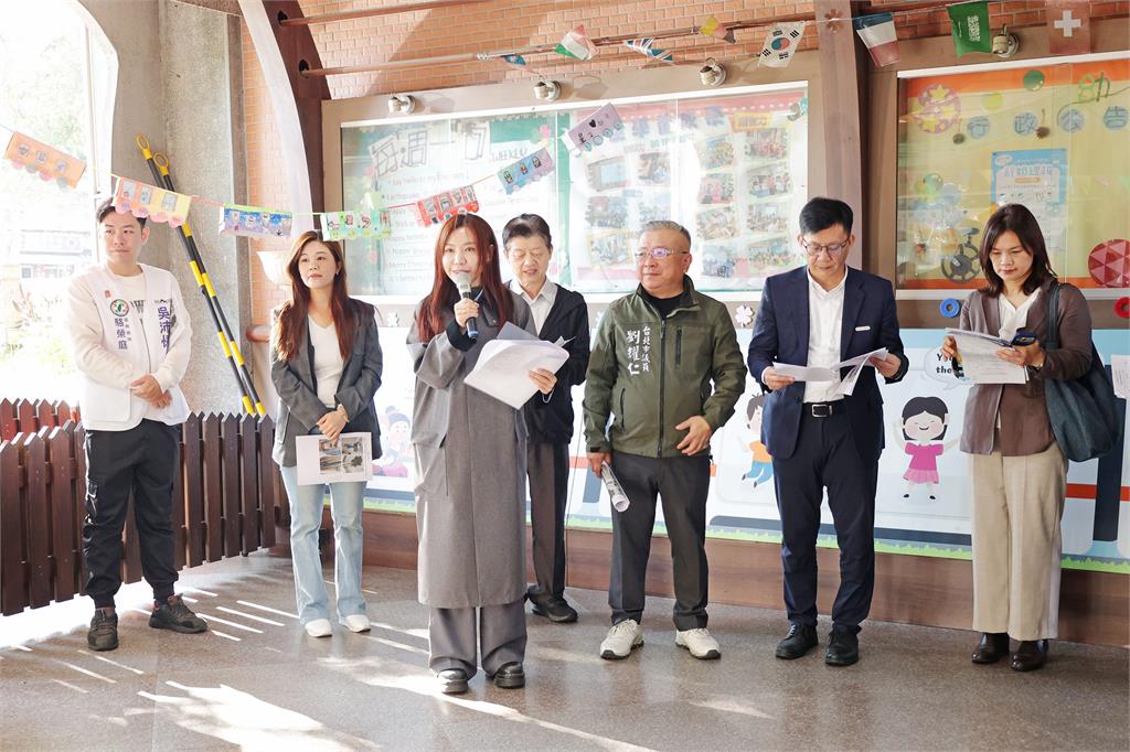快新聞/打造安心學習環境!吳沛憶爭取校安升級 攜教育部考察萬華國中小