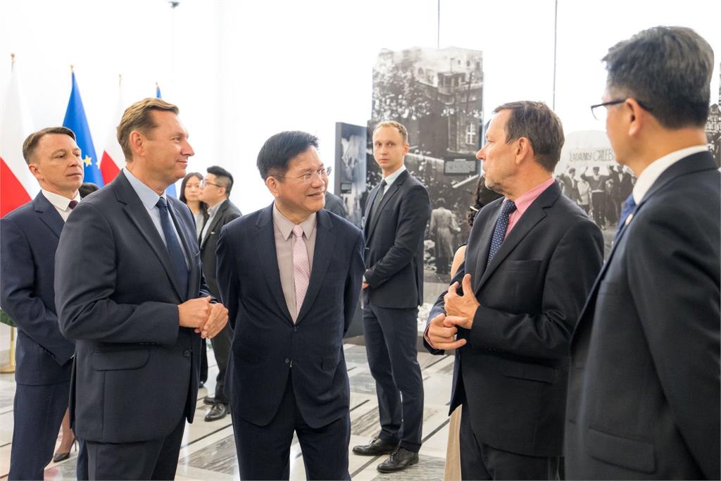 快新聞/參訪波蘭國會 林佳龍震撼宣布:將在歐洲設立台灣語言中心