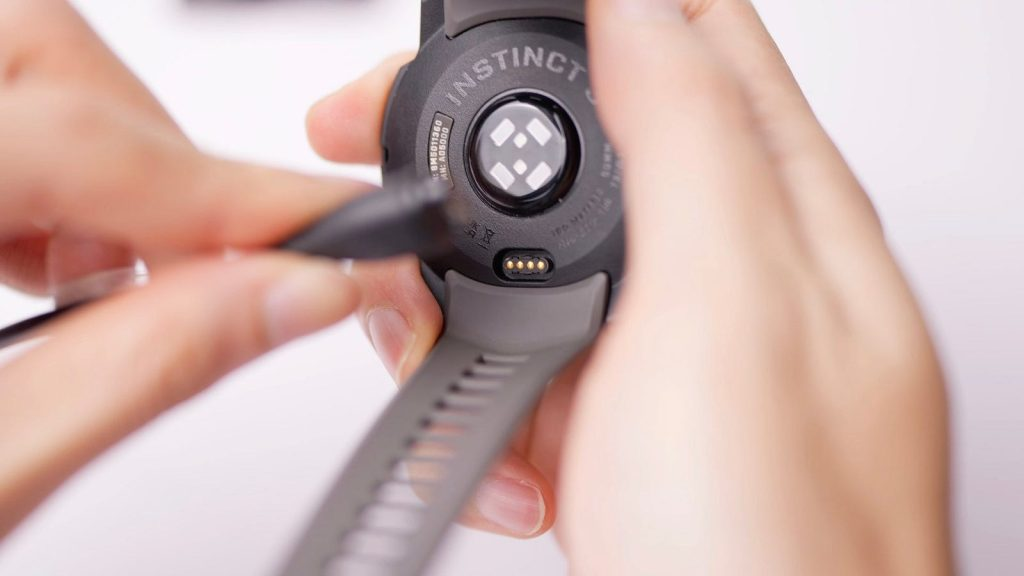 受到大老闆們的愛「戴」?Garmin Instinct 3 體驗分享