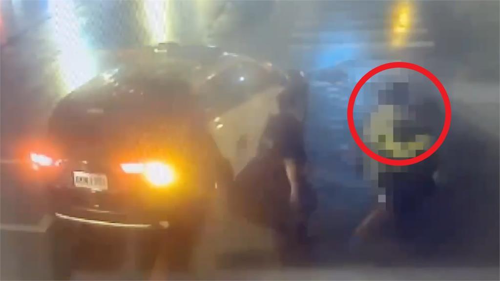 快新聞／惡劣！北市大同區1怪男暗夜縱火　8人嗆傷送醫