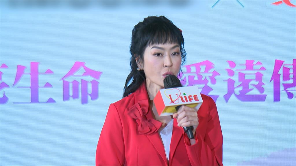 3G訊號關閉衝擊弱勢長輩　陳亞蘭、唐玲號召「請支援手機」捐贈