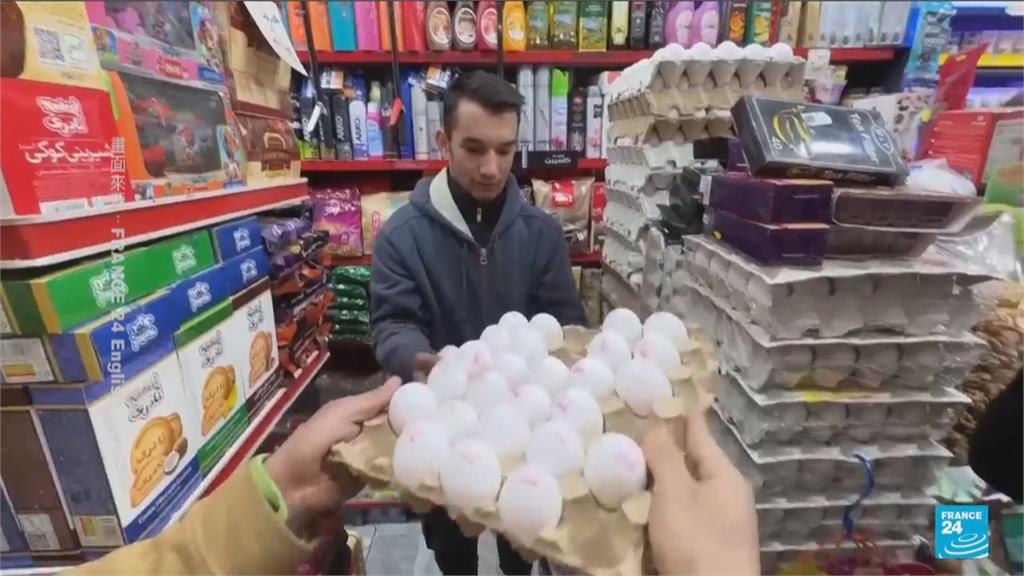 通膨失控！ 伊朗發行1千萬新鈔「僅值7美元」 民眾仍瘋搶