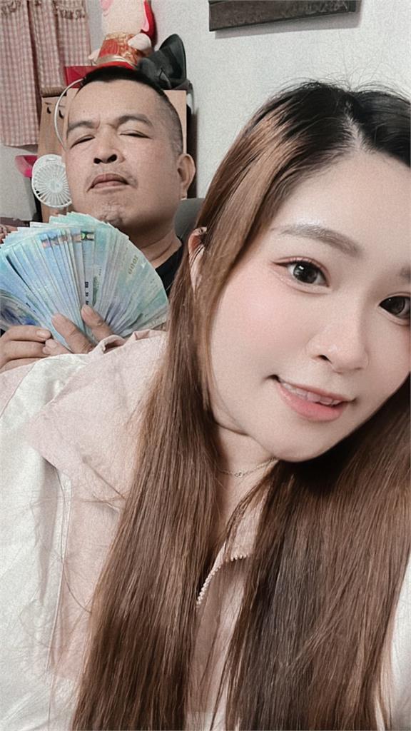 正妹跟風紅包貼文1讚5元!霸氣包「這金額」給爸本尊曝網喊:招親嗎
