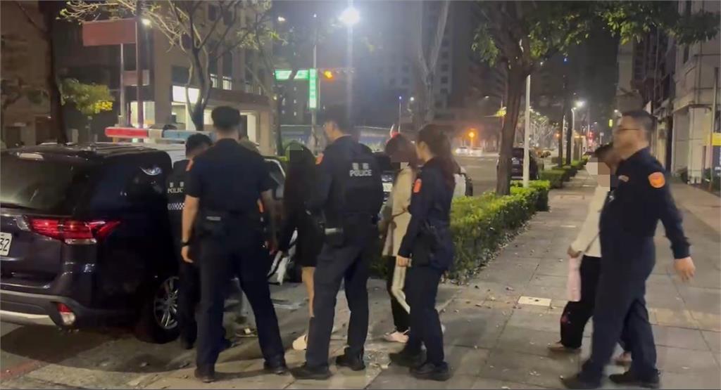 好康逗相報找小姐   兩男養身館內尋歡當場被逮