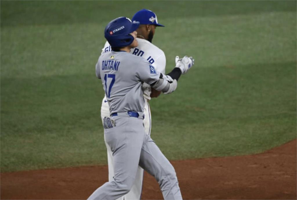 MLB/這麼開心在聊什麼?小葛雷諾與大谷翔平場上「men
