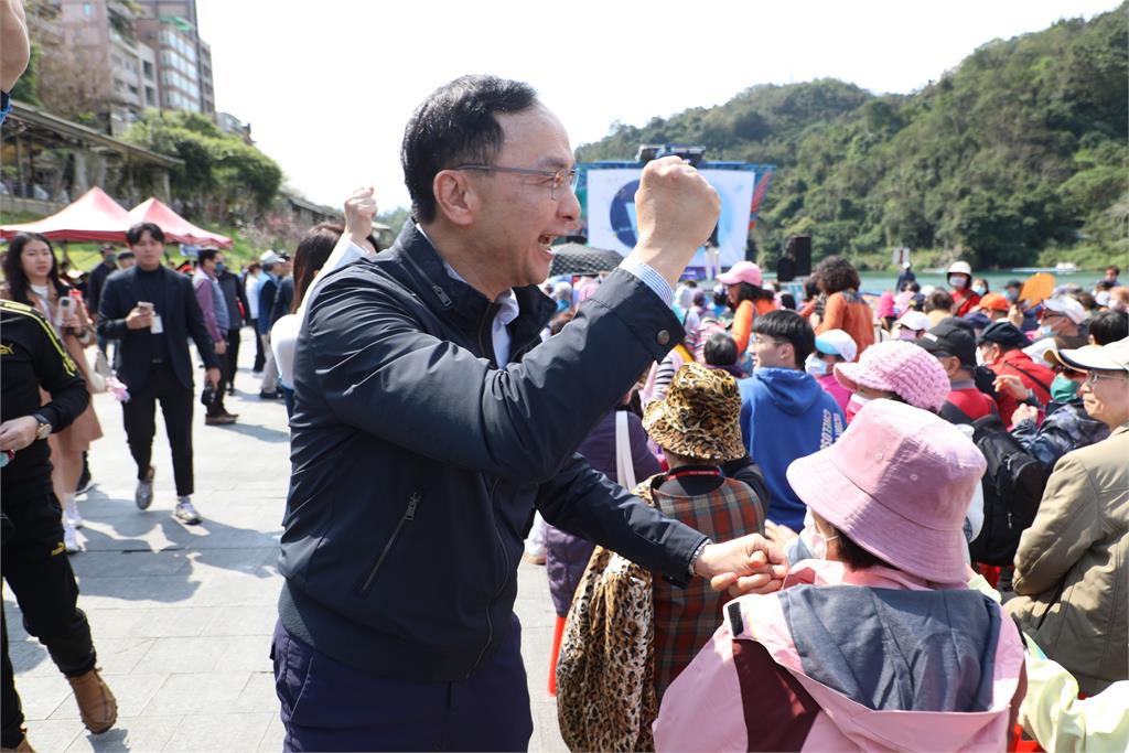 快新聞/啥?台電遭砍2000億補助 朱立倫加碼:每戶發兩萬給民眾繳電費