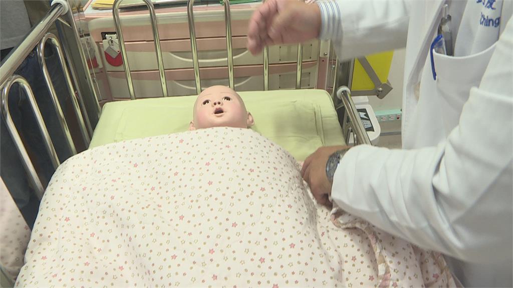 天冷取暖釀悲劇! 嬰兒與爸媽同眠竟窒息死亡