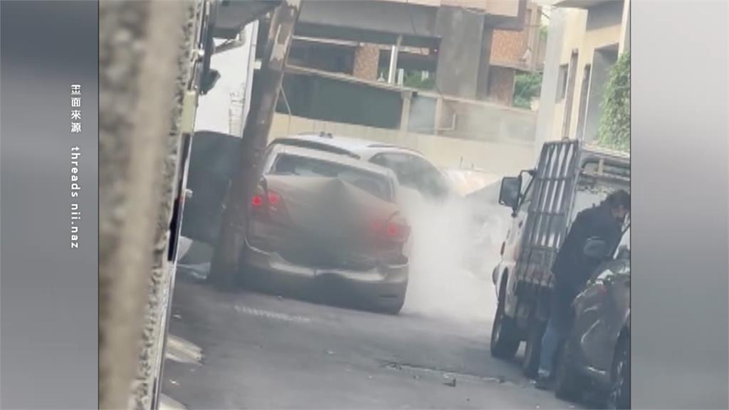 台中窄巷爆警匪追逐！　轎車藏毒+通緝犯　拒檢倒車逃