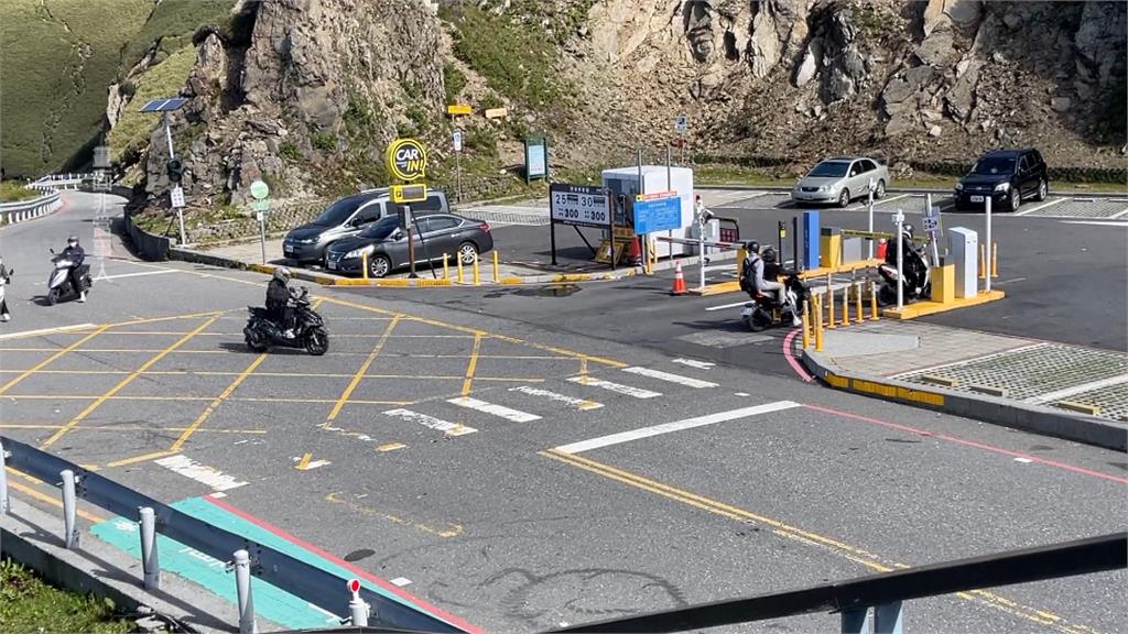 武嶺放煙火照亮夜空 民眾看不慣違法行為怒PO網