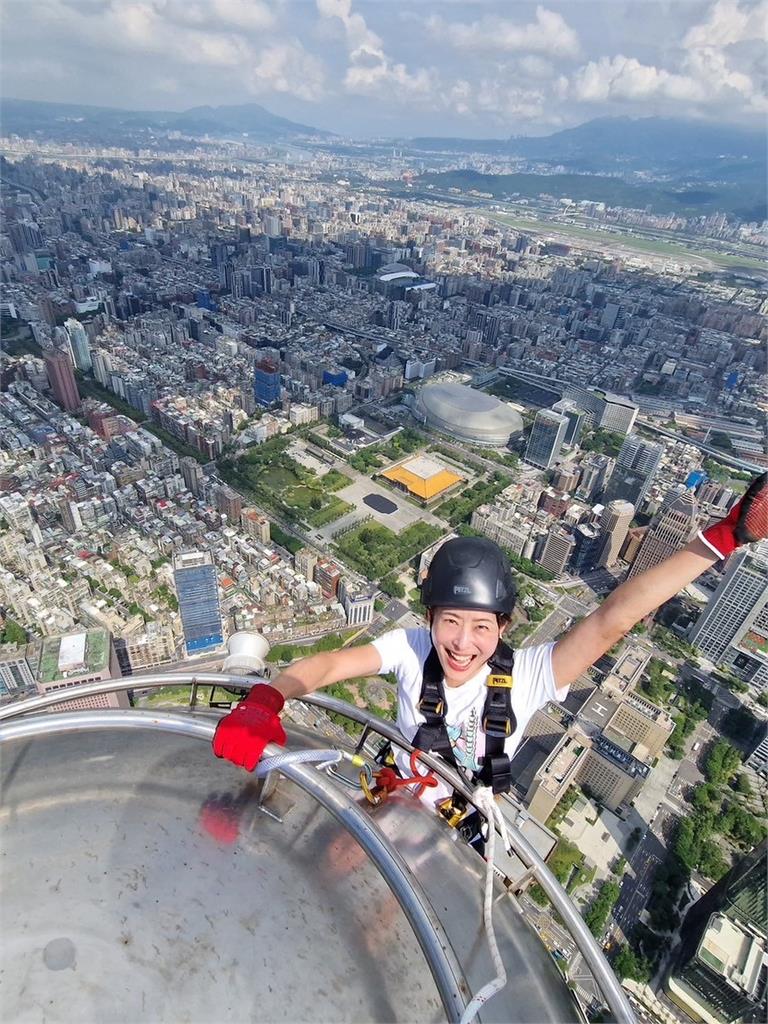 登頂台北101遭罵「花瓶、膚淺藝人」賈永婕高EQ反擊！再曝婆婆拜託1事