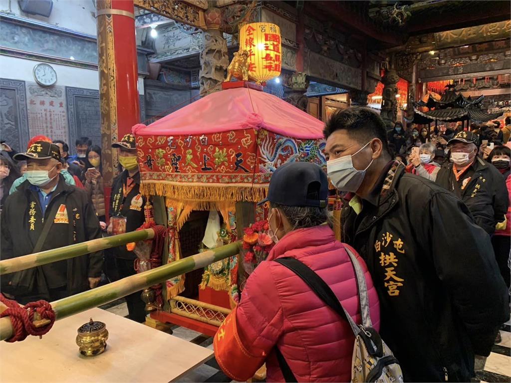 「粉紅超跑」白沙屯媽祖今晚渡過濁水溪 駐駕西螺廣福宮明清晨6時起駕