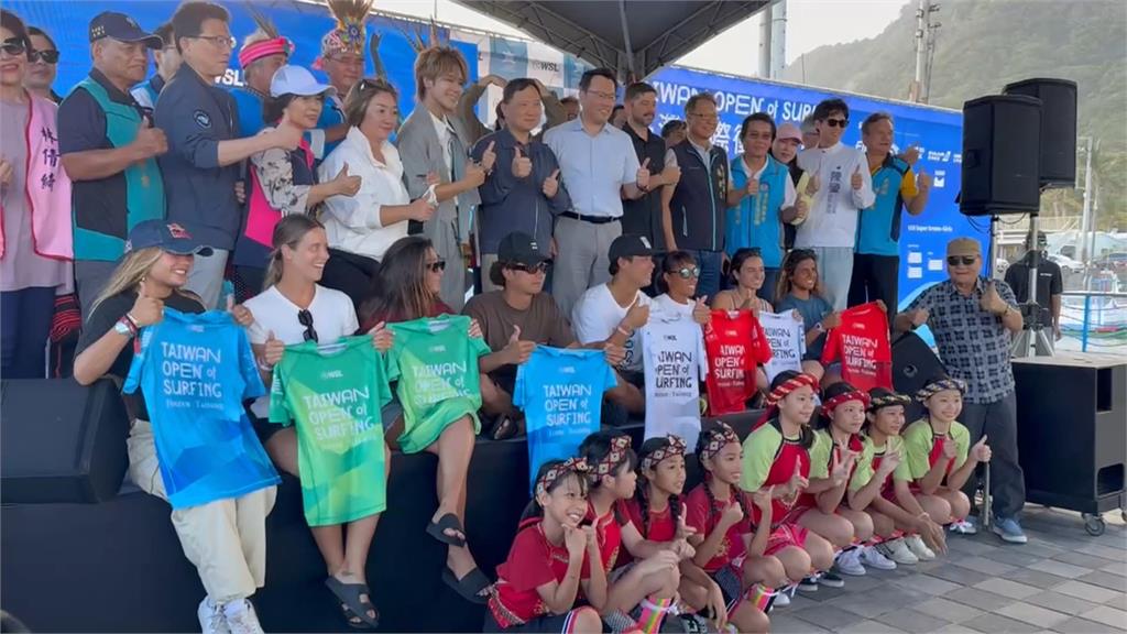高手齊聚!台灣國際衝浪公開賽熱血登場 嗨翻台東金樽漁港