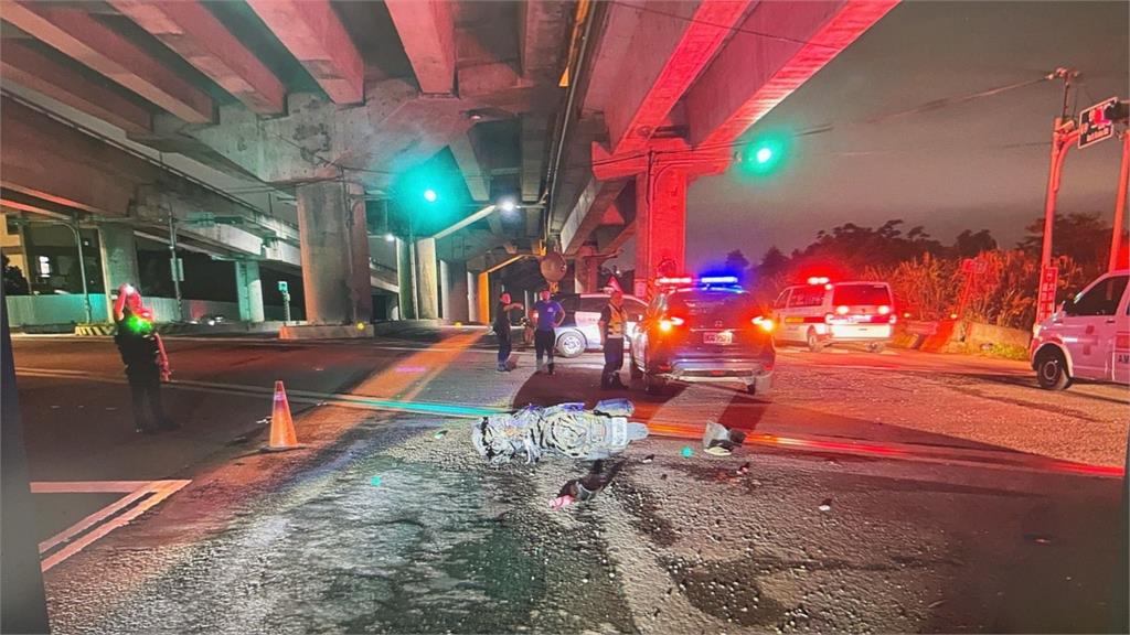 「無照又酒駕」撞上貨車 騎士、乘客2人皆不幸身亡