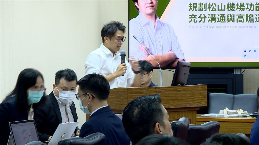 蔣萬安辯論前要睡不好了！交叉詰問「沒稿唸也沒廣告救」　她酸：題庫要拼命背