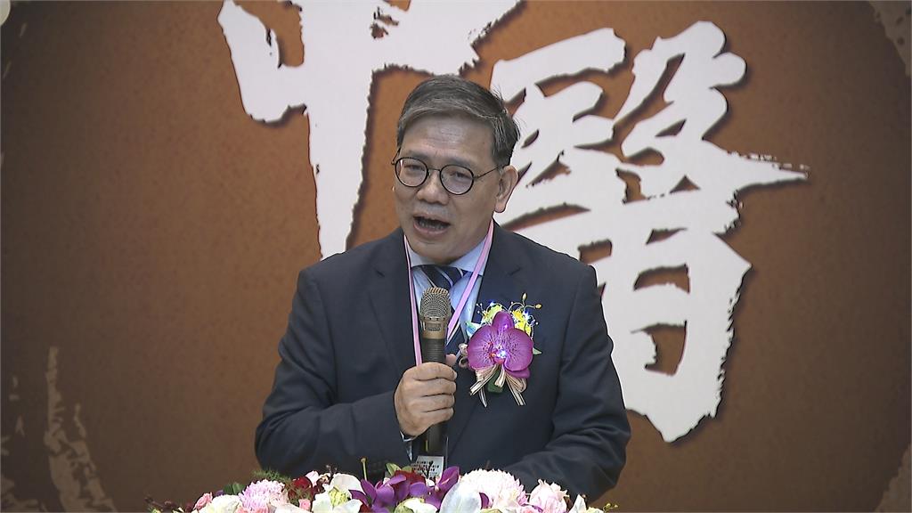 蔡總統祝「國醫節快樂」　理事長：最挺中醫師的總統