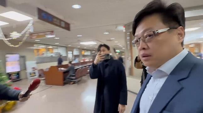 快新聞/繳完6000萬了! 沈慶京律師胡原龍回北院辦保中