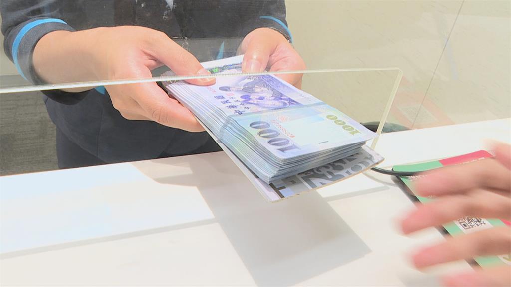 銀行推高利!美元定存最高年息4.88% 升息至少到明年上半年