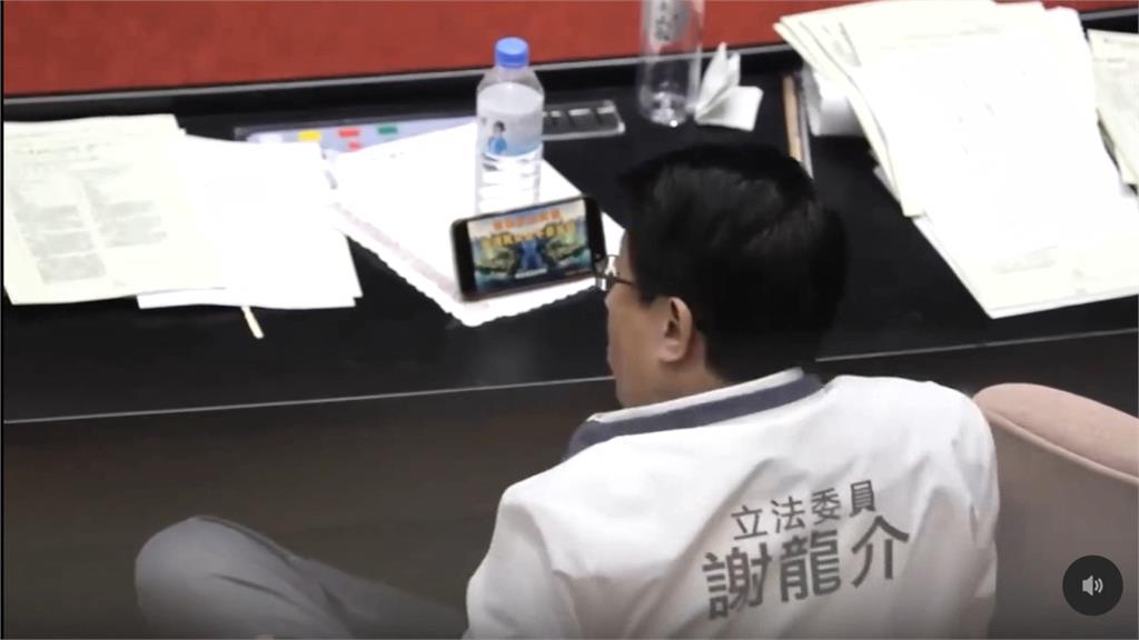 謝龍介嗆罷團「生兒子沒屁X」!台南網友「感到羞恥」:早就看他不爽了