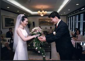 陳幸妤25年前出嫁畫面曝！阿扁不捨送別全被拍　150萬嫁妝為1事全捐出