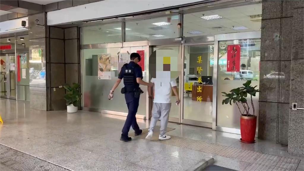 蘆洲警忙翻！同一地2刑案　揪3男2女車藏槍毒「開毒趴」