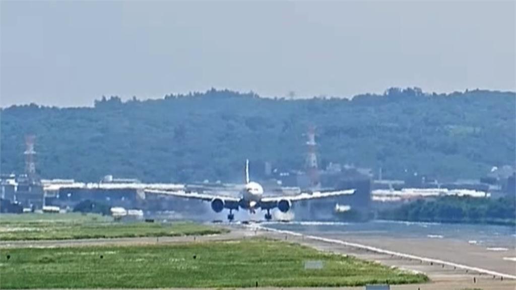 長榮BR271客艙艙壓異常　機長急掛7700緊急代號折返