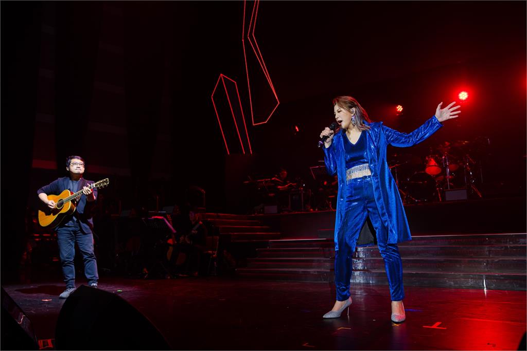 「明日之星」歌手苦練舞技演出精彩!寶吉祥「Champions」演唱會門票完售