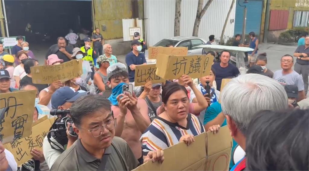 快新聞/徐榛蔚踹共!花蓮光復西富村未受災「每戶爽領5萬」 3村長率民眾抗議