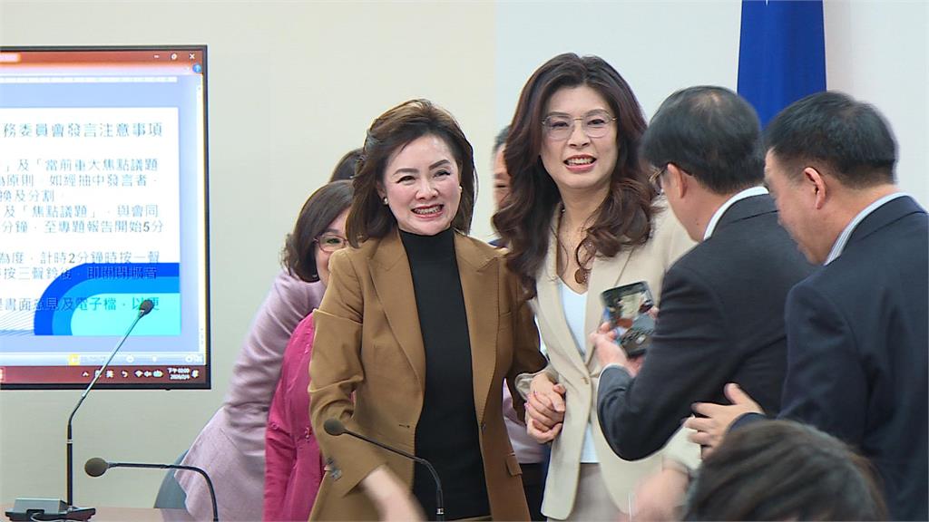 帶中配勤彭蓁隨行! 綠質疑鄭麗文訪美是「中共陰謀」