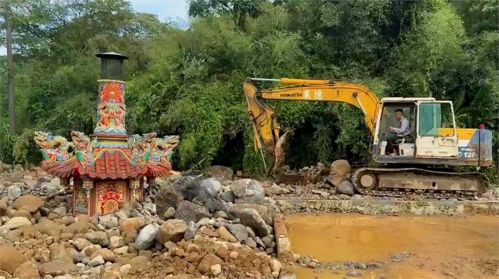 超大豪雨轟金山！　長興宮遭土石流淹沒「幾乎滅頂」