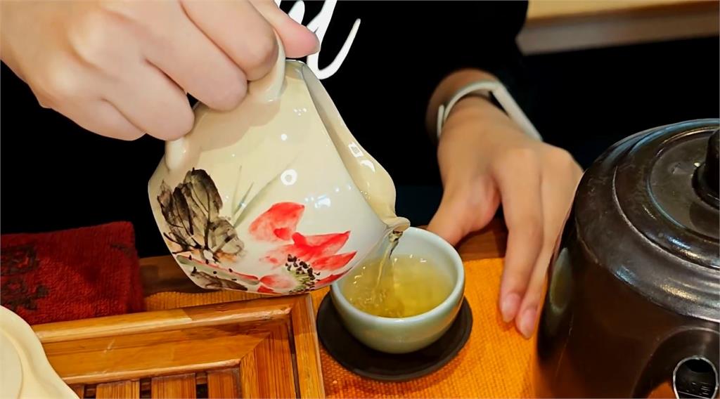 「東方美人茶」評鑑出爐 桃園在地青農續奪茶王寶座