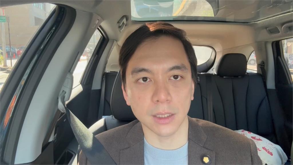 自拍棒3度擋記者鏡頭被警告　鄭麗文幕僚林益諄竟爆氣打記者