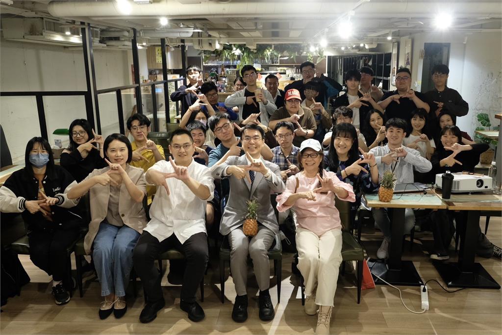 快新聞／從牙醫到「南投縣長」參選人！温世政返鄉參選背後原因曝光