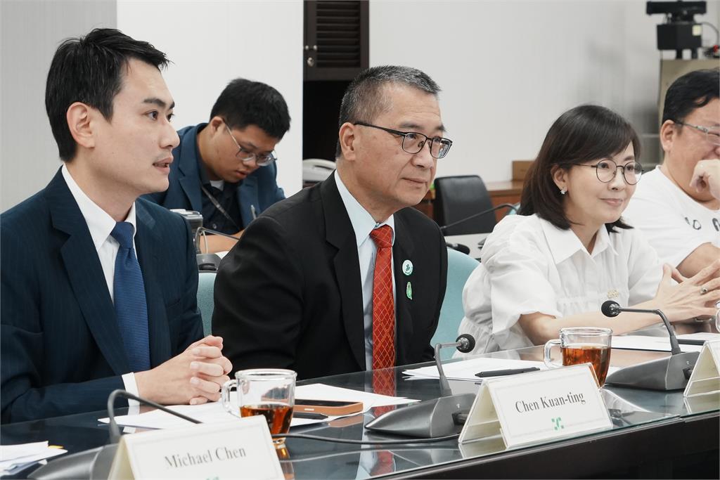快新聞／美國「布魯金斯研究院訪團」來台！徐國勇：民進黨將堅定守護台灣
