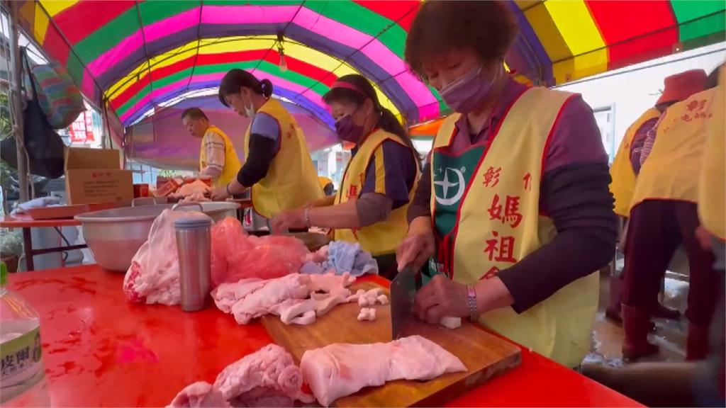 彰化迎白沙屯媽祖開辦750桌 海陸大餐從凌晨開煮