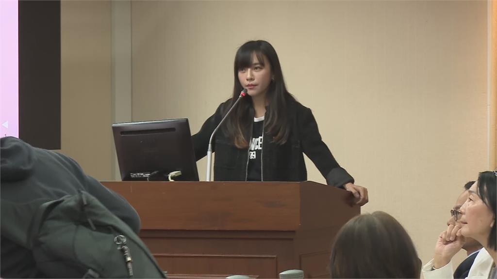 快新聞/李貞秀太離譜!坐召委位置揚言代理 黃捷怒嗆:小動作不要這麼多