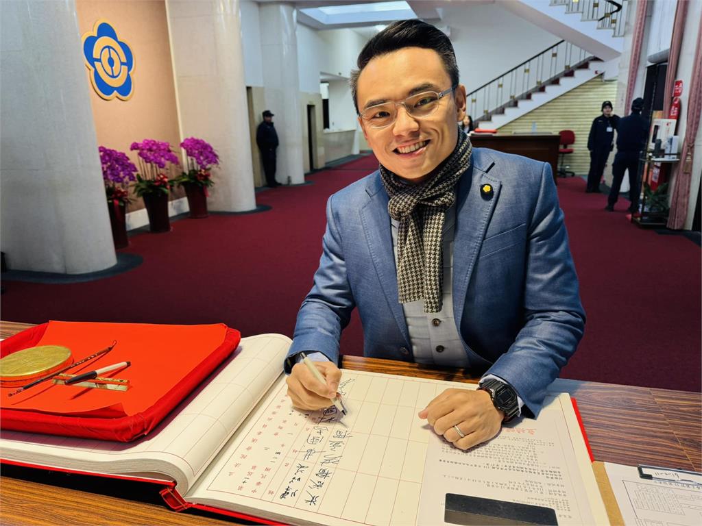 羅廷瑋遭指耍官威飆罵署長、醫院高層！本人「急喊1句」秒鎖留言網怒炸：敢做敢當