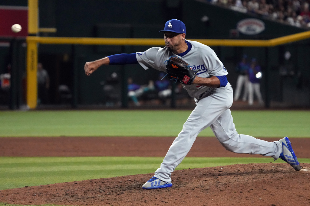 MLB(影)／道奇22億頂級終結者終於沒開劇場關門成功！總教練羅伯斯嗨喊：很高興