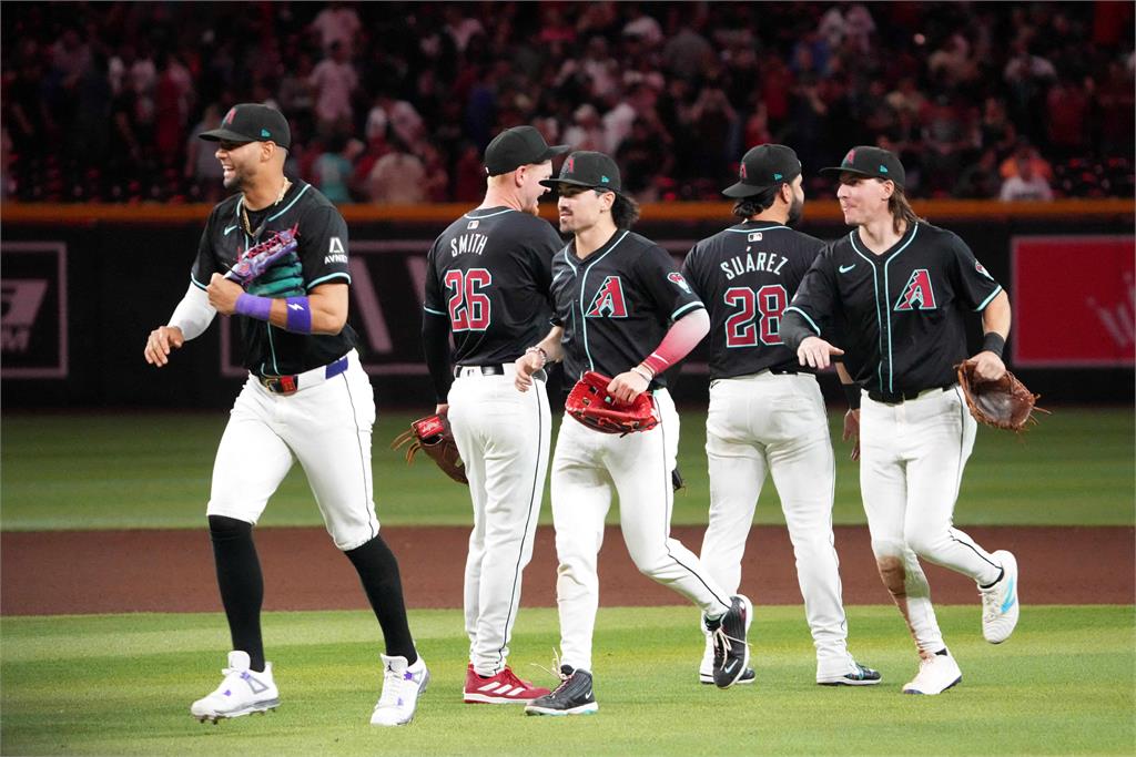 MLB（影）／「卡仔」卡洛爾近11戰6轟　逆轉滿貫轟棒打最貴終結者