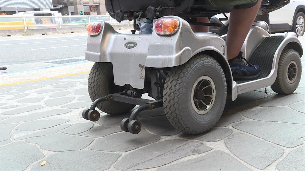 電動輔助車不慎壓到腳! 男子疑佔身障者便宜恐嚇索賠