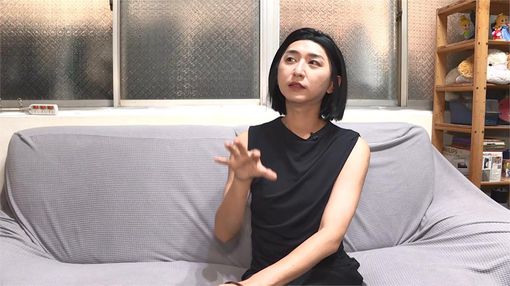 大罷免人物誌5/「女神下午茶」變裝徐巧芯 提小廢包喊:羞恥心只有這麼一點