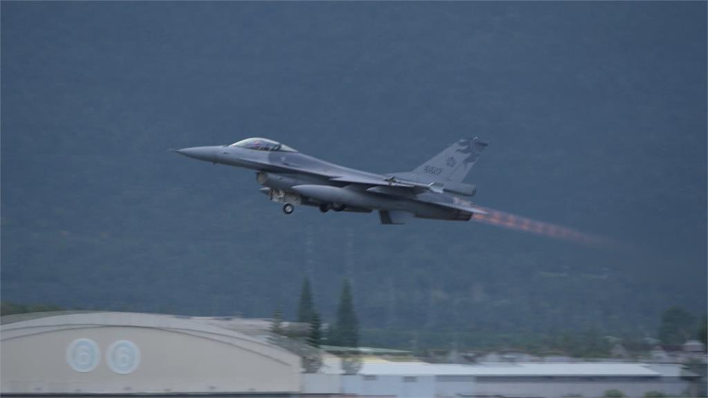F-16V搜救終於有突破　偵獲黑盒子訊號「斷斷續續」