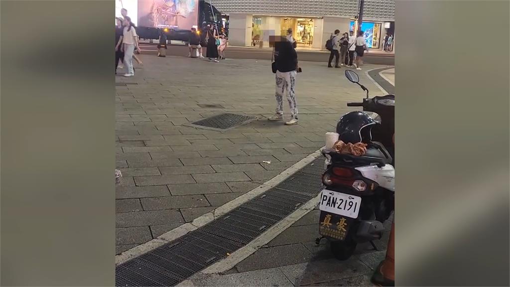 表演途中民眾打量作勢攻擊　西門町街頭藝人嚇壞報警