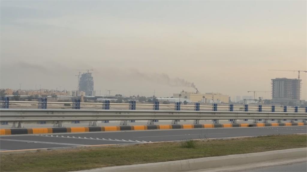 美駐伊拉克使館遭飛彈攻擊！ 空襲警報大響竄濃煙